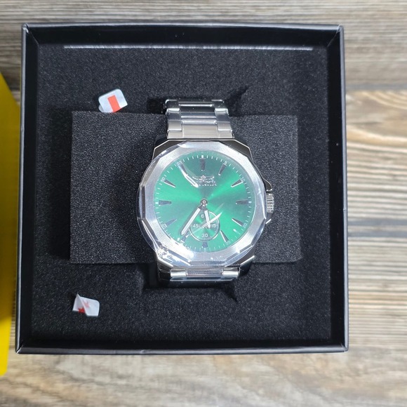 Invicta Men's Watch Green Dial Stainless Steel Band New in Box - Picture 1 of 5